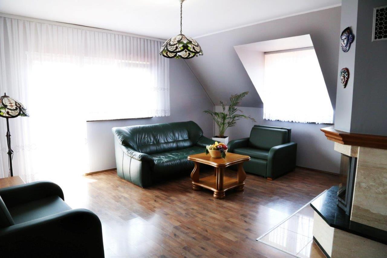Willa Mona Międzywodzie Exteriör bild